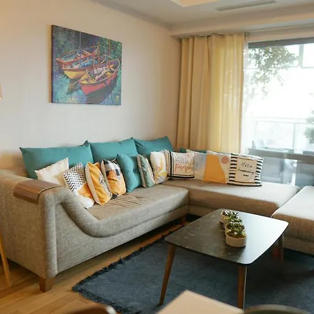 Large Luxury Flat With Terrace 1+1 / Maslak 1453