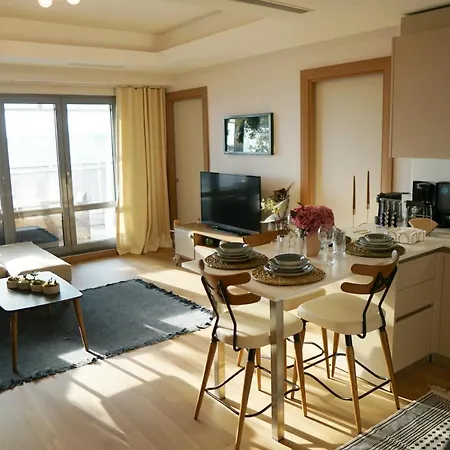 Large Luxury Flat With Terrace 1+1 / Maslak 1453 Apartamento Istambul