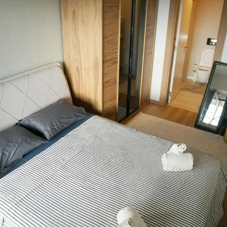 Large Luxury Flat With Terrace 1+1 / Maslak 1453 Daire İstanbul