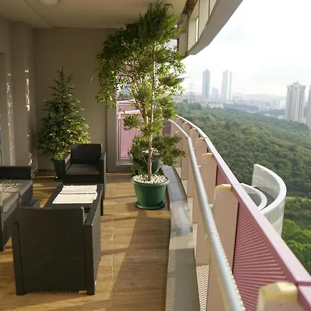 Daire Large Luxury Flat With Terrace 1+1 / Maslak 1453 İstanbul